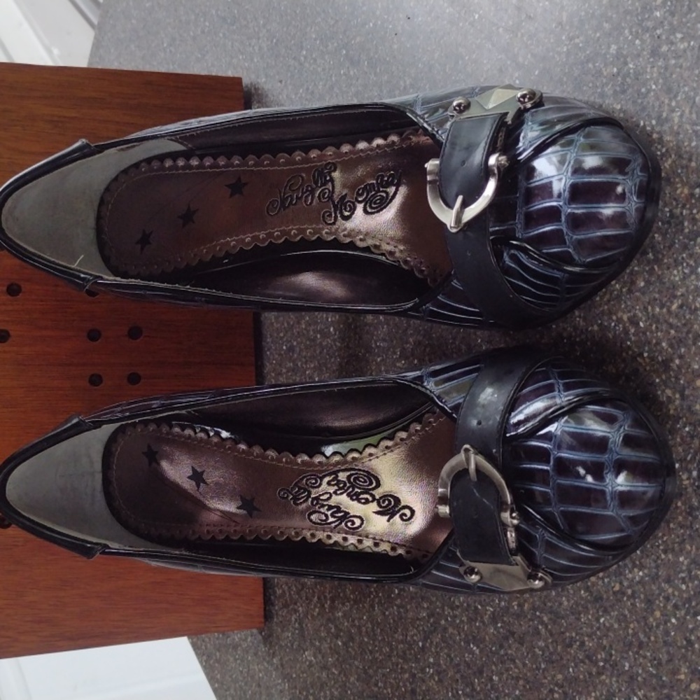 Naughty Monkey Blue Crocodile Rock Heels Size 10